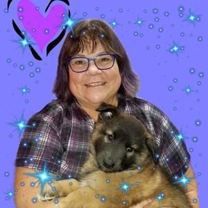 Meet your Posher, Peggy